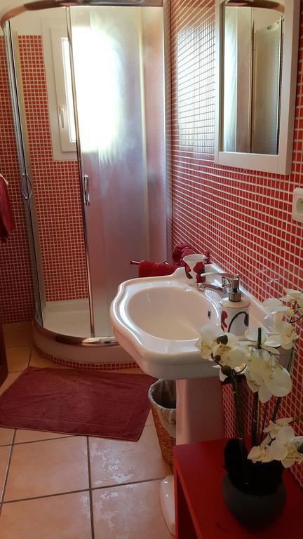 Chambres D'Hotes Des Huppes Nîmes Kültér fotó